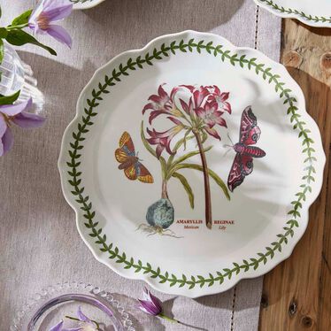 Botanic Garden  Lotus Blossom Dinner Plate, Mexican Lily